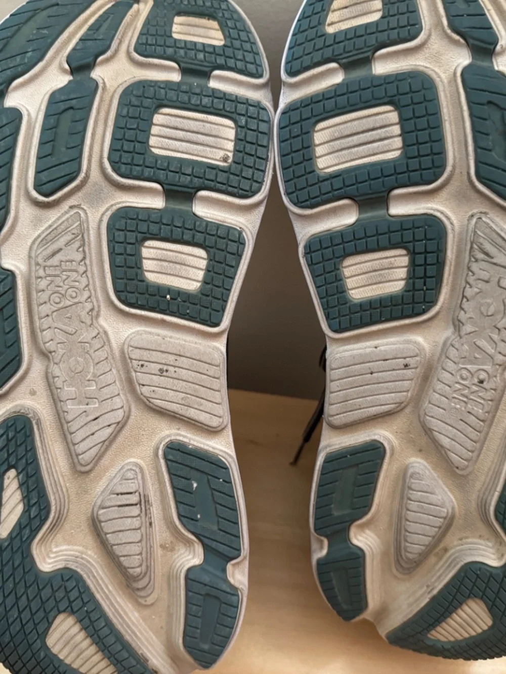 Hoka One One Bondi 7, Women's 9.5